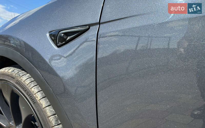 Позашляховик / Кросовер Tesla Model Y 2021 в Стрию