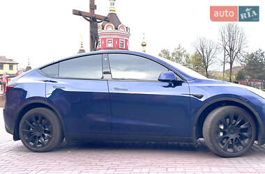 Позашляховик / Кросовер Tesla Model Y 2023 в 