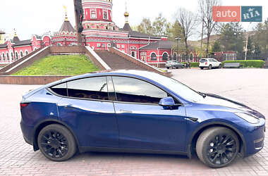 Позашляховик / Кросовер Tesla Model Y 2023 в 