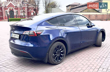 Позашляховик / Кросовер Tesla Model Y 2023 в 