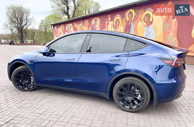 Позашляховик / Кросовер Tesla Model Y 2023 в 