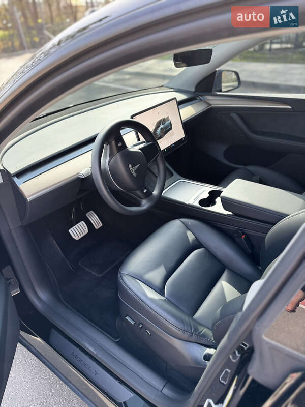 Позашляховик / Кросовер Tesla Model Y 2023 в Житомирі