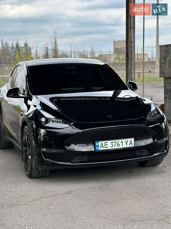 Позашляховик / Кросовер Tesla Model Y 2022 в 