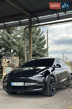 Позашляховик / Кросовер Tesla Model Y 2022 в 