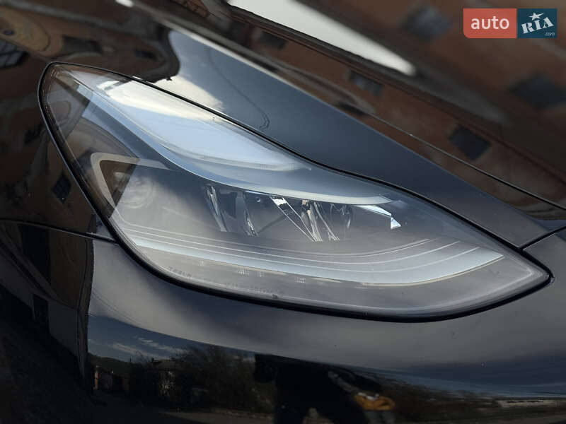 Внедорожник / Кроссовер Tesla Model Y 2022 в Дубно