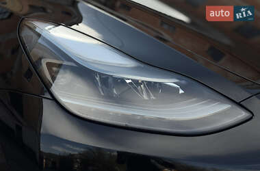 Внедорожник / Кроссовер Tesla Model Y 2022 в 