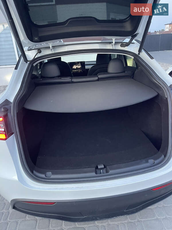 Внедорожник / Кроссовер Tesla Model Y 2023 в Софиевской Борщаговке фото 8 Внедорожник / Кроссовер Tesla Model Y 2023 в Софиевской Борщаговке