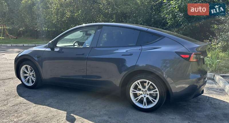 Внедорожник / Кроссовер Tesla Model Y 2020 в Ровно