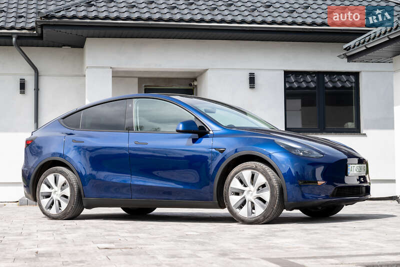 Позашляховик / Кросовер Tesla Model Y 2023 в Коломиї