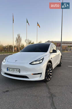 Внедорожник / Кроссовер Tesla Model Y 2021 в 