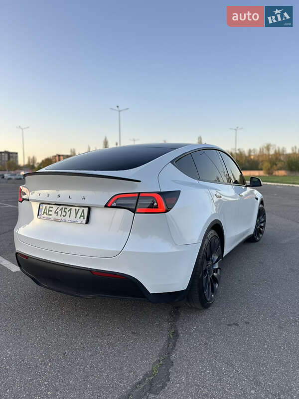 Внедорожник / Кроссовер Tesla Model Y 2021 в Кривом Роге