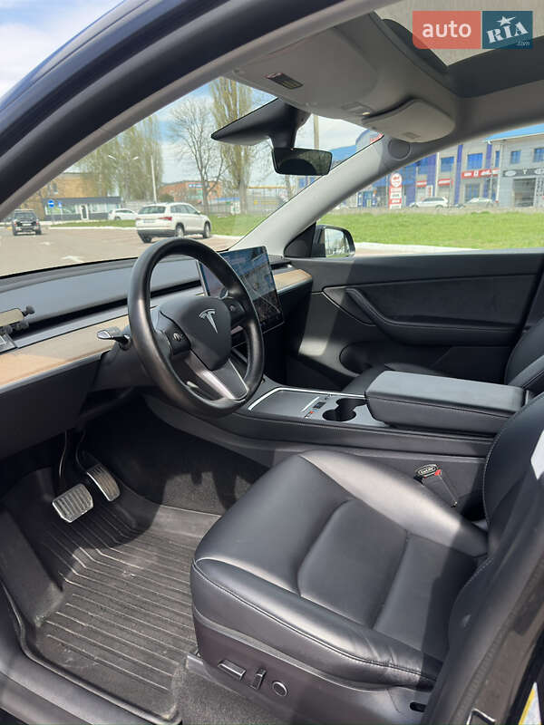 Позашляховик / Кросовер Tesla Model Y 2021 в Житомирі