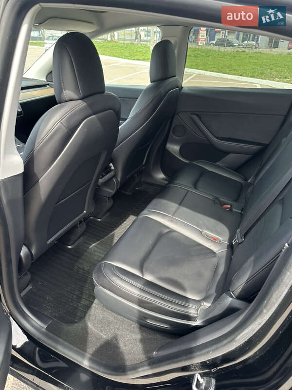 Позашляховик / Кросовер Tesla Model Y 2021 в Житомирі