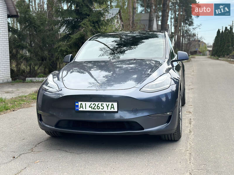 Tesla Model Y 2021