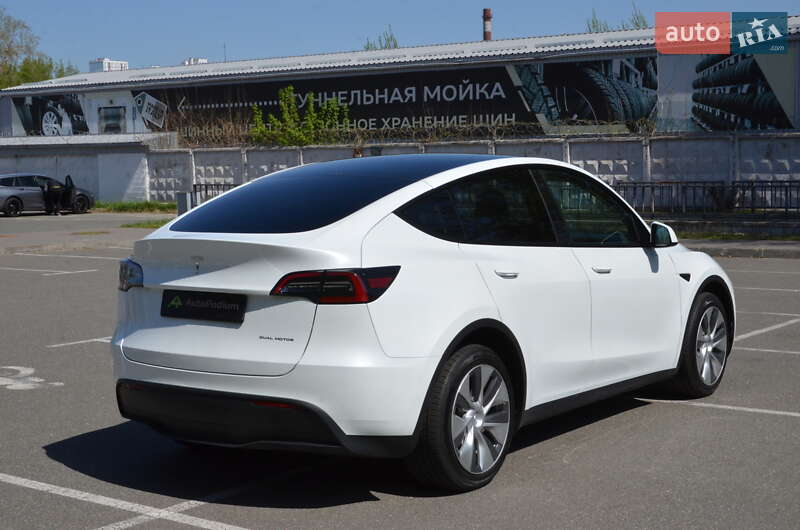 Внедорожник / Кроссовер Tesla Model Y 2022 в Киеве