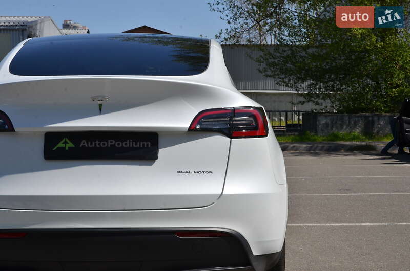 Внедорожник / Кроссовер Tesla Model Y 2022 в Киеве