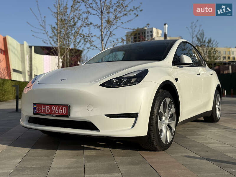 Внедорожник / Кроссовер Tesla Model Y 2023 в Киеве