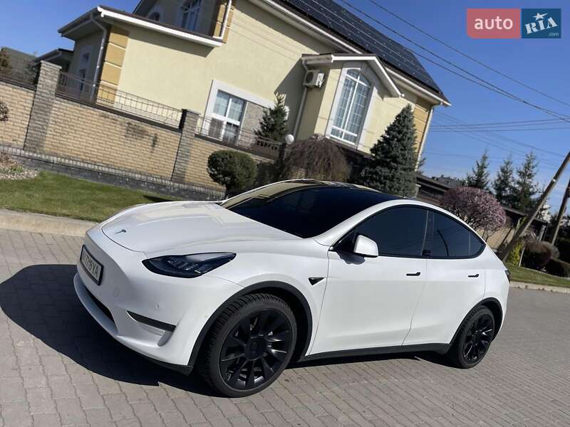 Tesla Model Y 2020