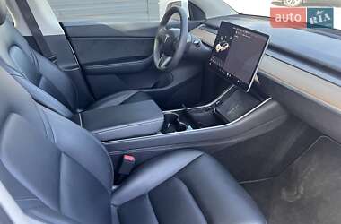 Позашляховик / Кросовер Tesla Model Y 2020 в 