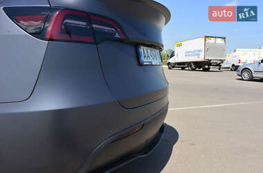 Внедорожник / Кроссовер Tesla Model Y 2022 в 