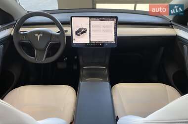 Внедорожник / Кроссовер Tesla Model Y 2024 в 