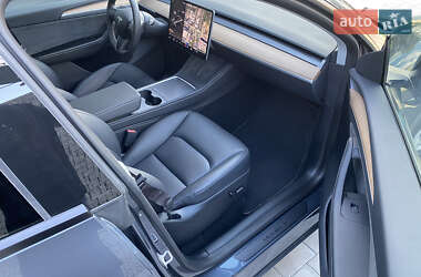 Внедорожник / Кроссовер Tesla Model Y 2023 в 