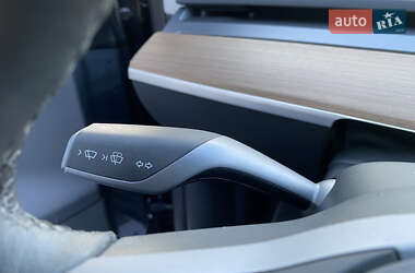 Внедорожник / Кроссовер Tesla Model Y 2023 в 