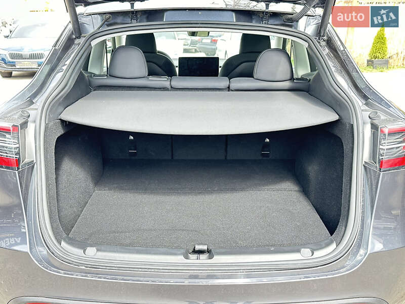 Внедорожник / Кроссовер Tesla Model Y 2024 в Харькове