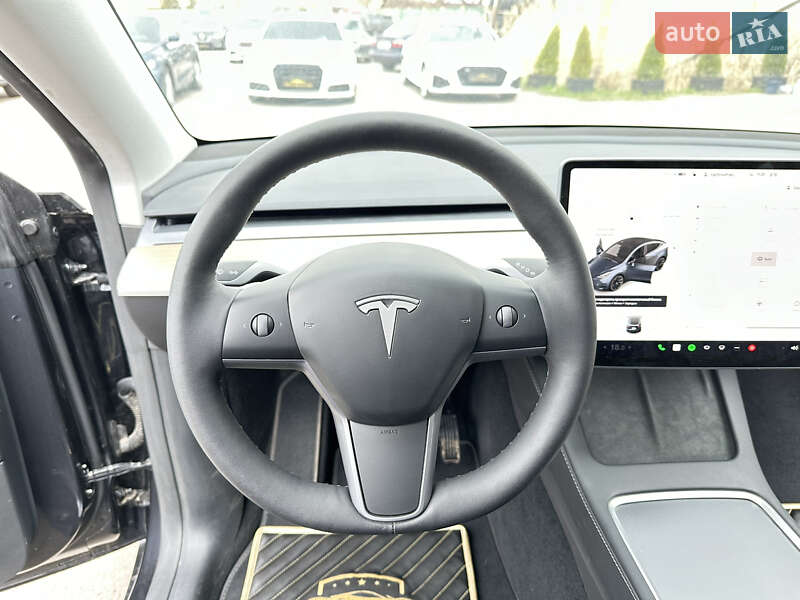 Внедорожник / Кроссовер Tesla Model Y 2024 в Харькове