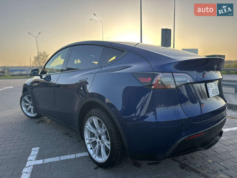Tesla Model Y 2022