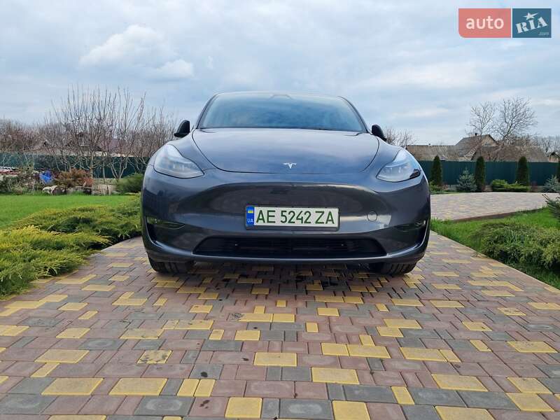 Внедорожник / Кроссовер Tesla Model Y 2023 в Новомосковске