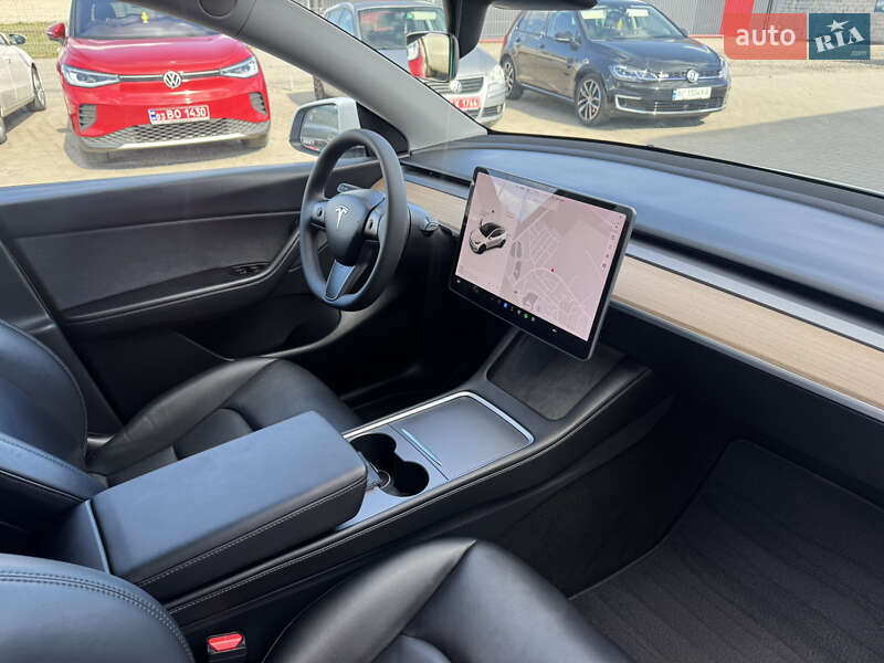 Внедорожник / Кроссовер Tesla Model Y 2020 в Луцке
