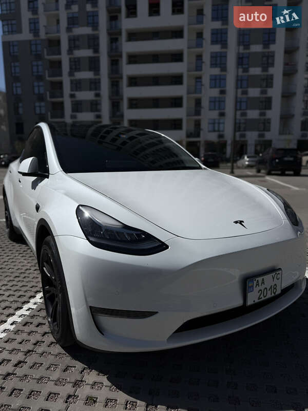 Внедорожник / Кроссовер Tesla Model Y 2022 в Киеве