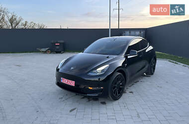 Позашляховик / Кросовер Tesla Model Y 2023 в 