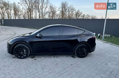 Позашляховик / Кросовер Tesla Model Y 2023 в 