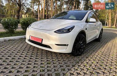 Внедорожник / Кроссовер Tesla Model Y 2024 в 