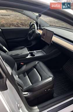 Внедорожник / Кроссовер Tesla Model Y 2022 в 