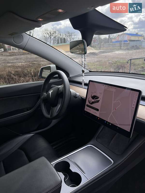 Позашляховик / Кросовер Tesla Model Y 2022 в Львові