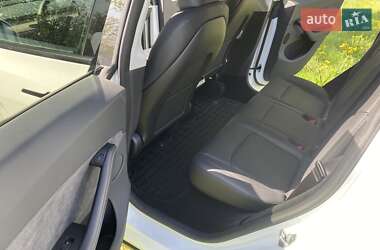 Позашляховик / Кросовер Tesla Model Y 2023 в 