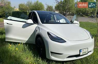 Позашляховик / Кросовер Tesla Model Y 2023 в 