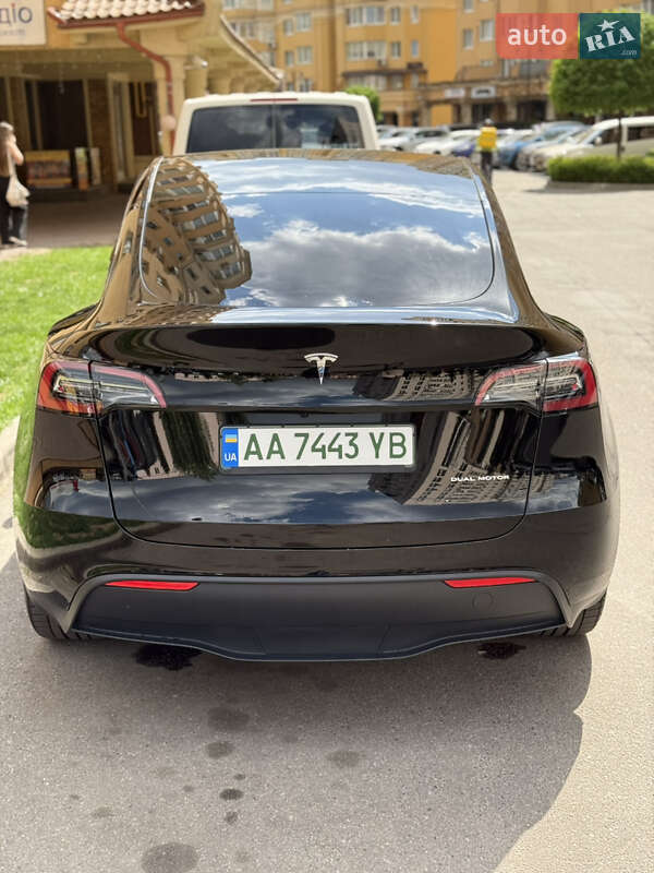 Внедорожник / Кроссовер Tesla Model Y 2022 в Киеве