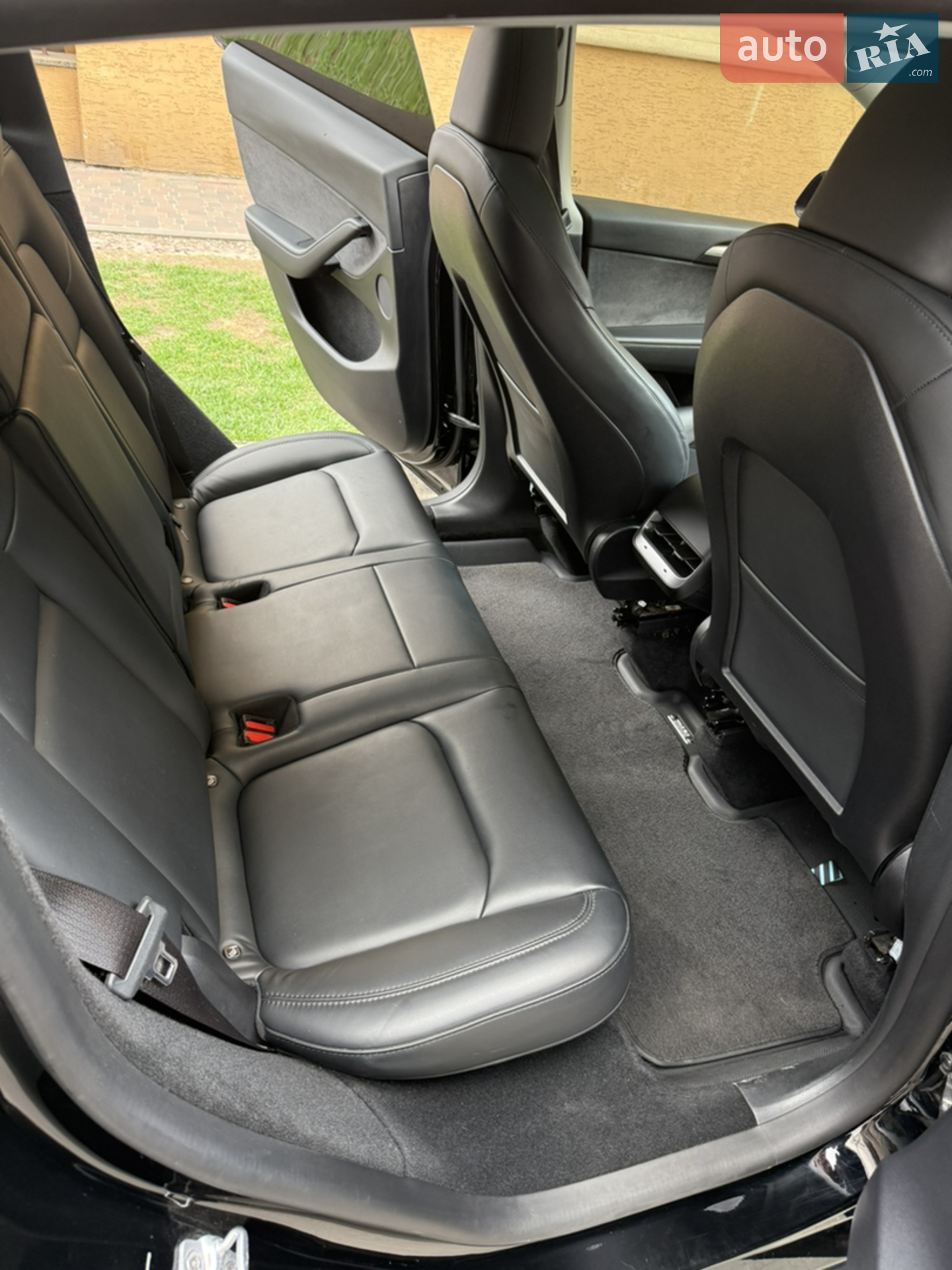 2022 Tesla Model Y - мініатюра 26