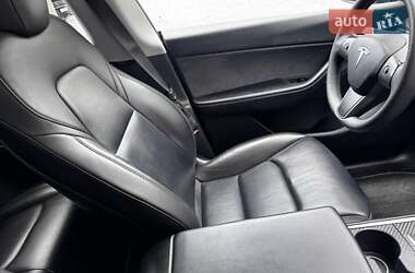 Позашляховик / Кросовер Tesla Model Y 2021 в 