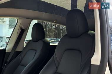 Внедорожник / Кроссовер Tesla Model Y 2023 в 