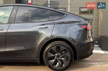 Внедорожник / Кроссовер Tesla Model Y 2024 в 
