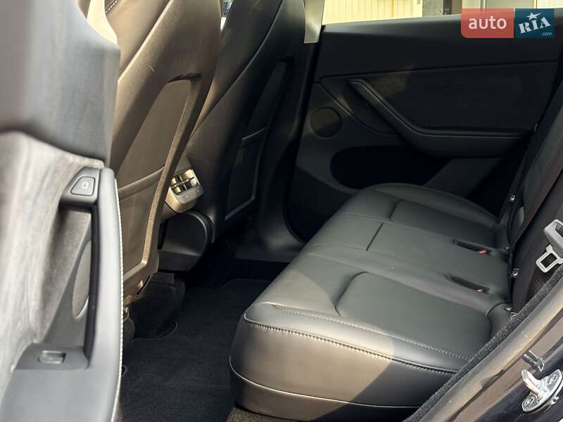 Внедорожник / Кроссовер Tesla Model Y 2024 в Киеве фото 16 Внедорожник / Кроссовер Tesla Model Y 2024 в Киеве