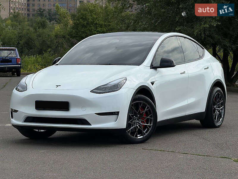 Внедорожник / Кроссовер Tesla Model Y 2023 в 