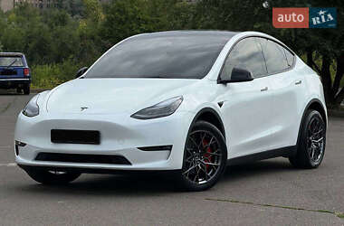 Внедорожник / Кроссовер Tesla Model Y 2023 в 