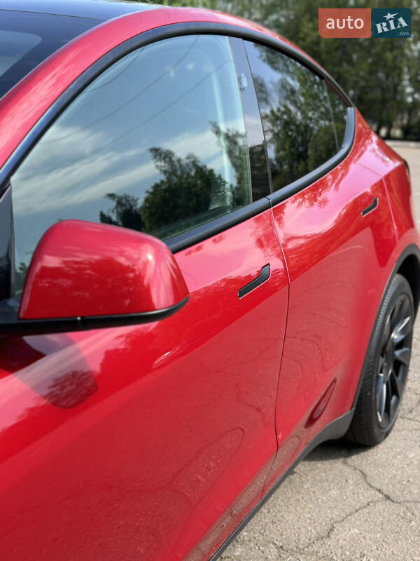 Внедорожник / Кроссовер Tesla Model Y 2023 в Кривом Роге