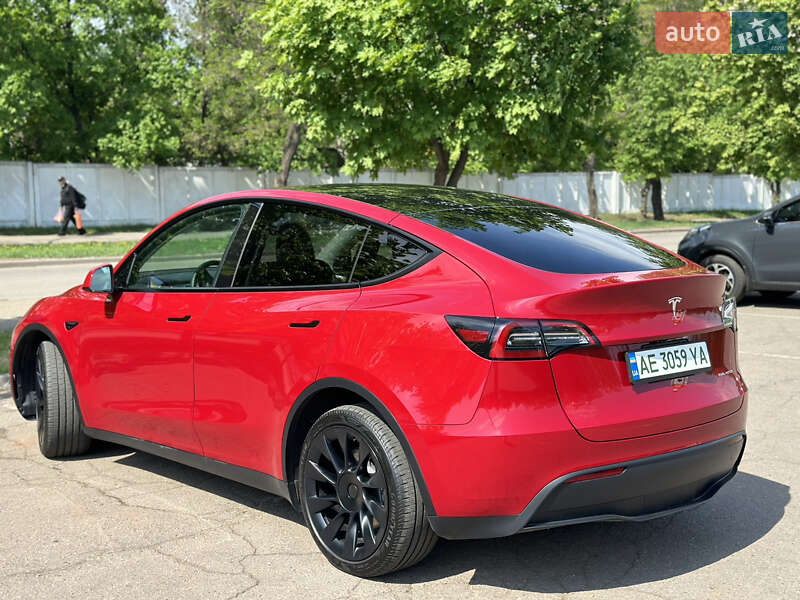 Внедорожник / Кроссовер Tesla Model Y 2023 в Кривом Роге